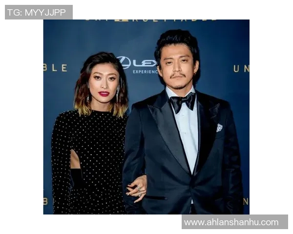 足球明星别克汗木的妻子生活揭秘与甜蜜瞬间分享