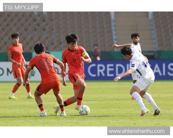 中国U23足球队迎战菲律宾队全力争胜力争晋级下一轮